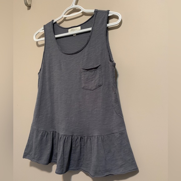 Eri + Ali tank, size small - Picture 6 of 6